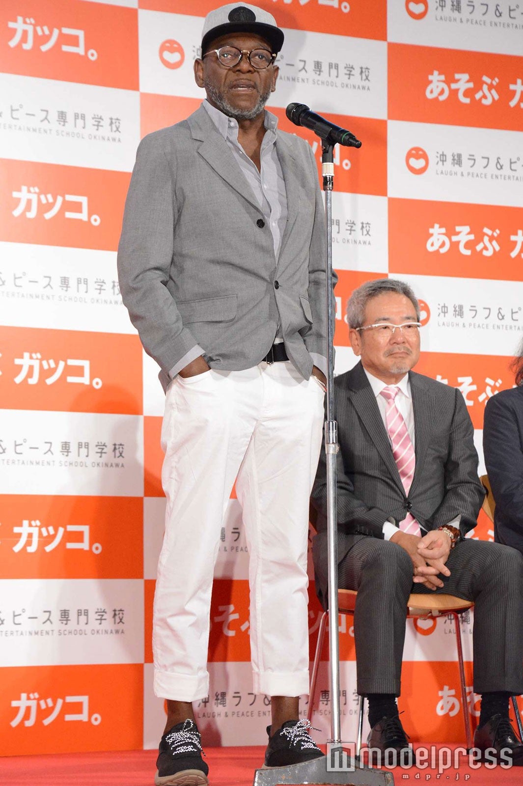 ヒントン・バトル （C）モデルプレス