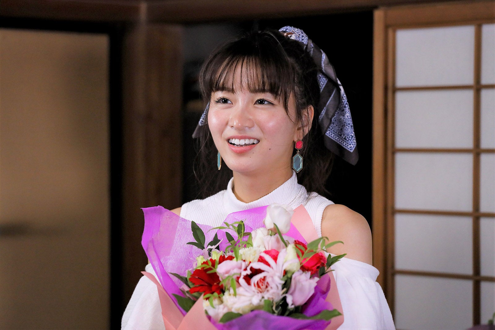 岡崎紗絵は「ほんまにすごい女優さん」初のコメディドラマ撮了＜猪又進と8人の喪女～私の初めてもらってください～＞