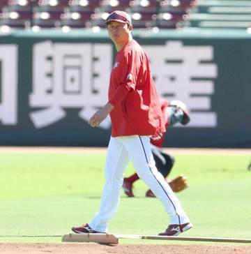 広島・新井監督 「3年連続（胴上げ）は見たくない」M1阪神と3日本拠最終戦「いろんなことがありましたけど良い試合を」