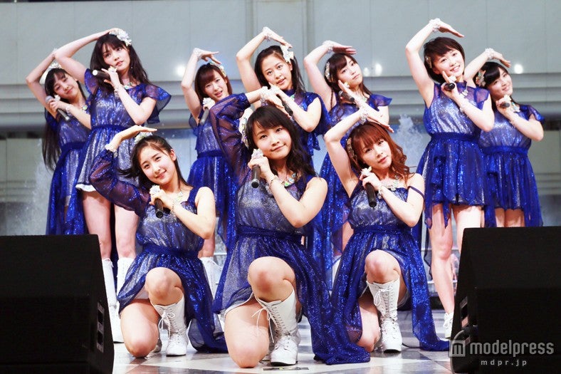モーニング娘。’14のミニライブの様子