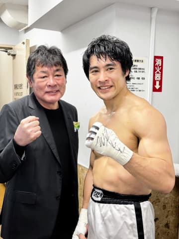 赤井英和長男の赤井英五郎、引退覚悟の再起戦で初回KO快勝「（負けたら）おしまいだった」「解放された」Sウエルター級転向で活路