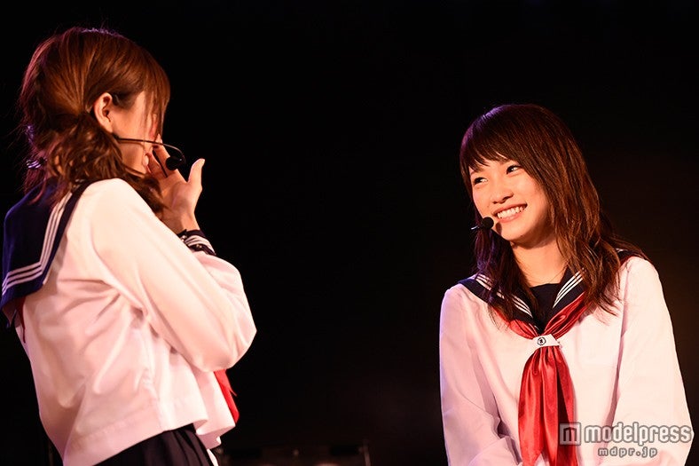 ステージの様子（C）AKS