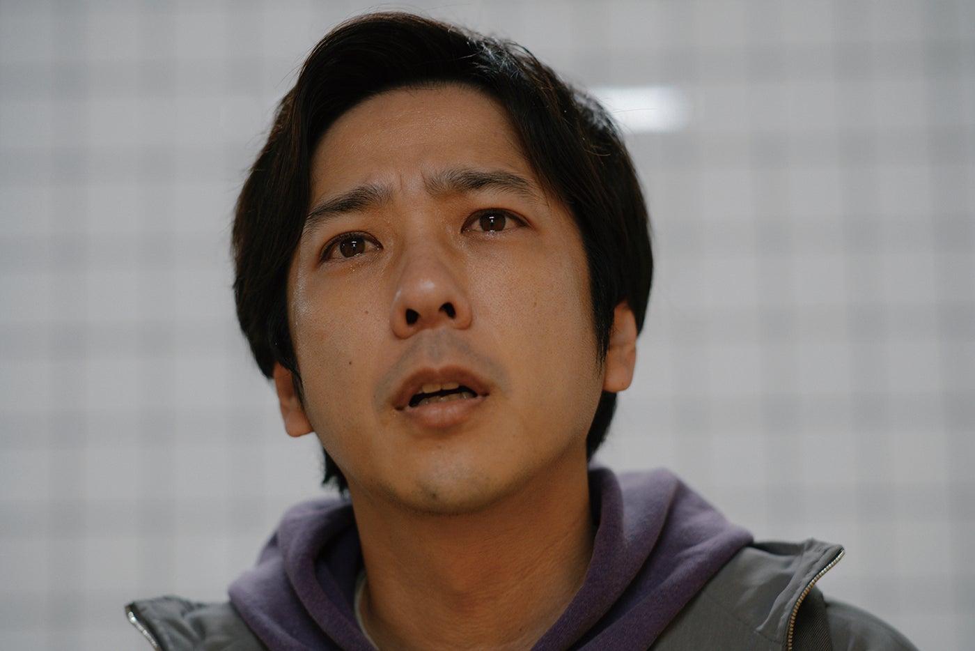 二宮和也（C）2025映画「８番出口」製作委員会