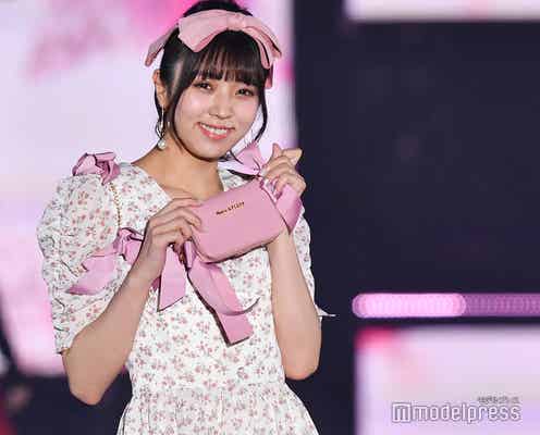 欅坂46小林由依、ピンクリボン姿が可愛すぎ 黄色い声飛び交う<GirlsAward 2019 SPRING/SUMMER>