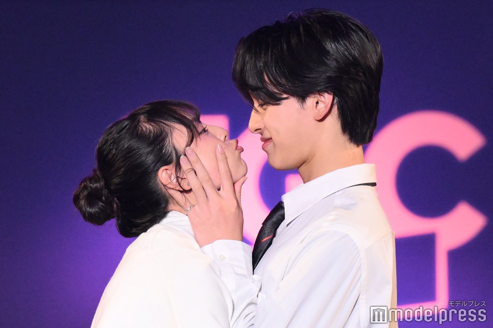 （C）モデルプレス