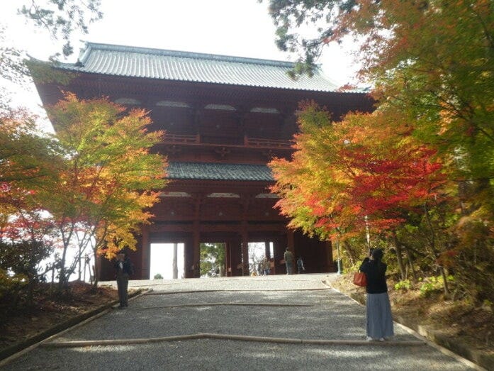 高野山・大門の紅葉・黄葉(2021年11月6日撮影)
