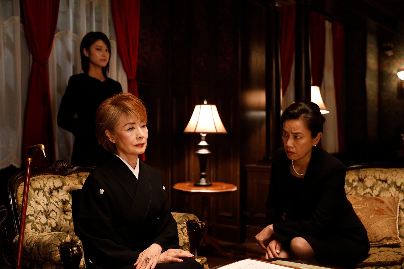 小柳ルミ子、渡辺真起子「マル秘の密子さん」第1話より（C）日本テレビ