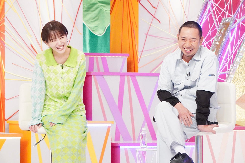 浜辺美波、大悟（C）フジテレビ