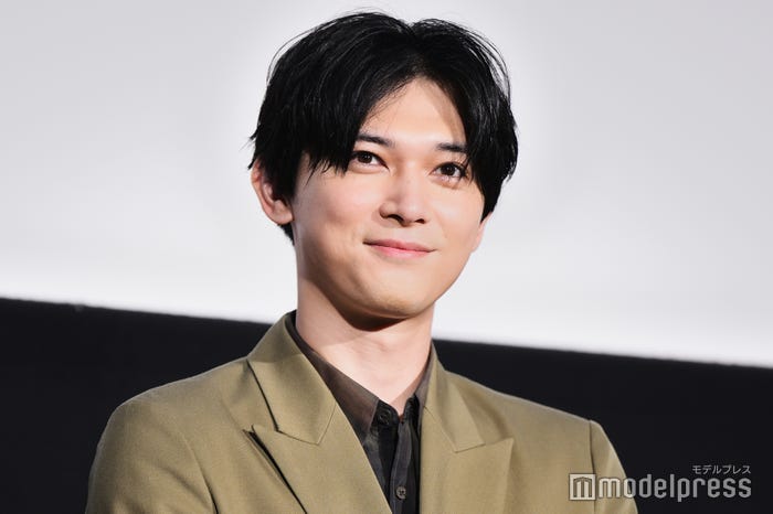 吉沢亮(C)モデルプレス