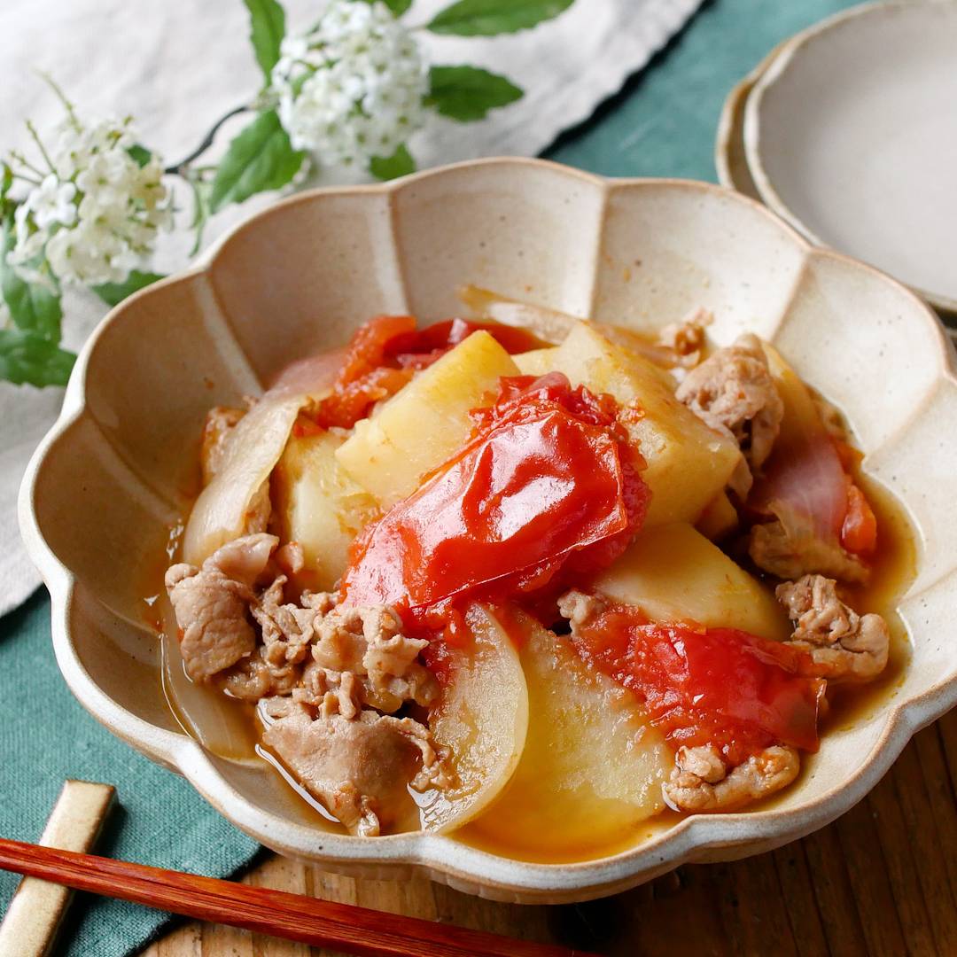 旨味たっぷり。トマト肉じゃが