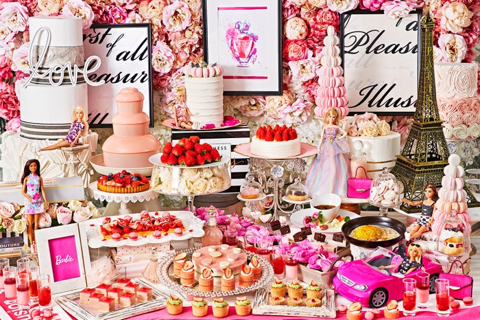 バービーコラボのいちごスイーツビュッフェ ストロベリーホリック Barbie In Paris 表参道で開催 女子旅プレス
