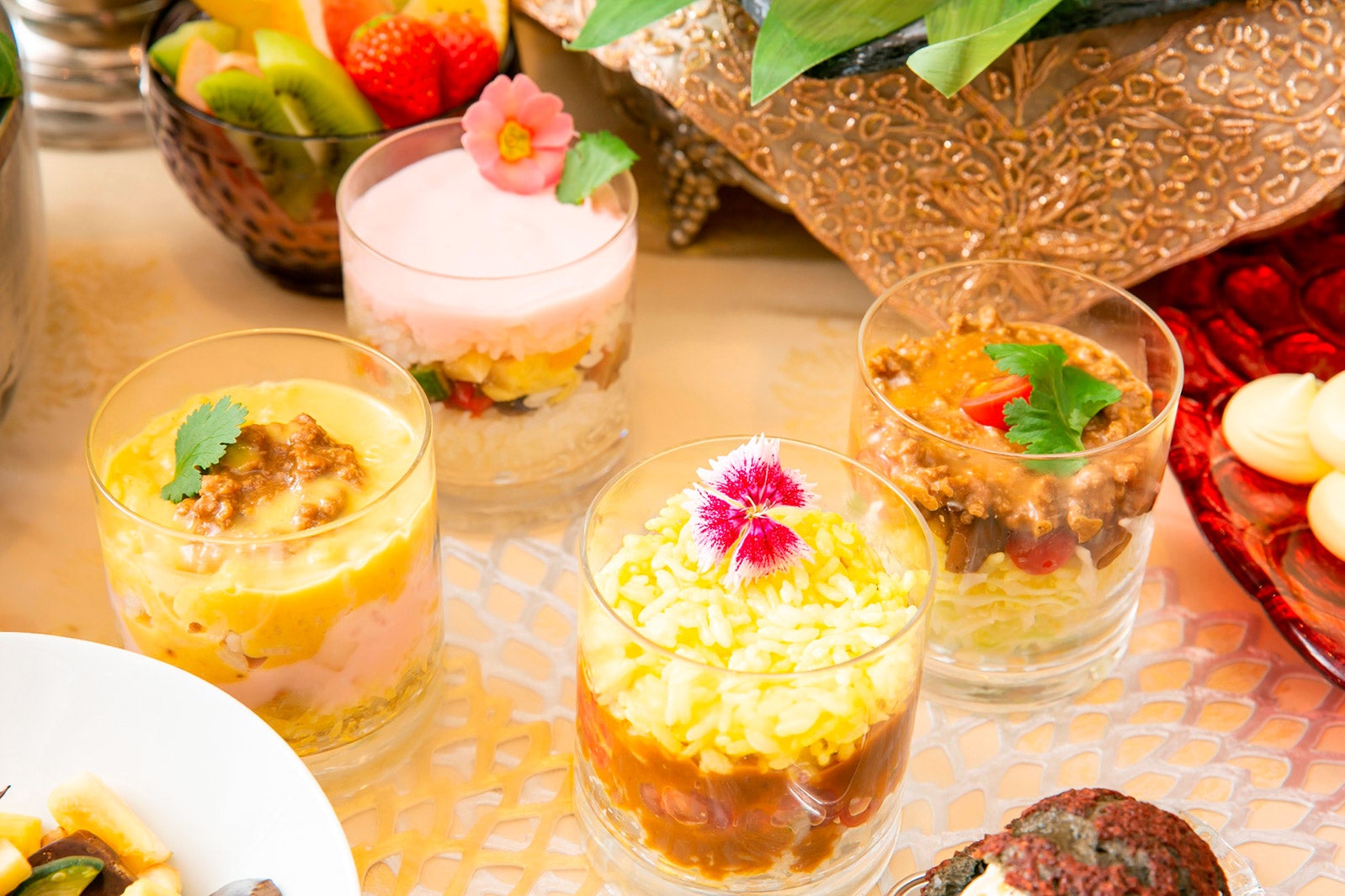 フード／画像提供：株式会社ツカダ・グローバルホールディング