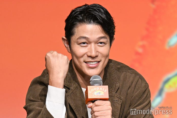 鈴木亮平(C)モデルプレス