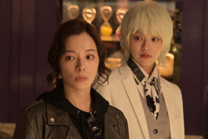 桜井ユキ、鈴木ゆうか「ホスト相続しちゃいました」第3話より(C)カンテレ
