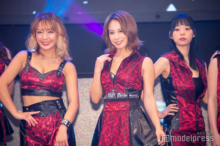 橋本梨菜、犬童美乃梨、青山ひかる (C)モデルプレス