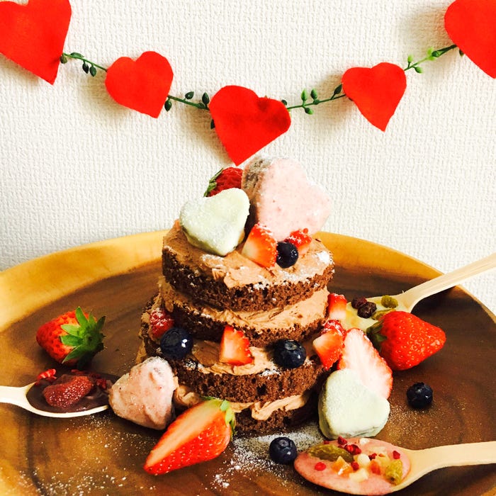 お家バレンタインならお手軽「ネイキッドケーキ」がぴったり!【トレンドレシピ】 /画像提供:柏原歩