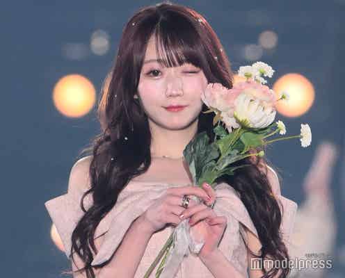 =LOVE大谷映美里、オフショルから美肩チラリ 可憐に微笑む【関コレ2025S/S】