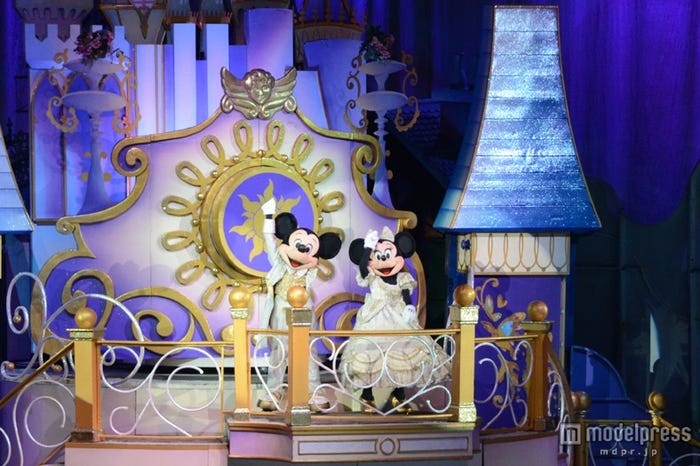 「ディズニー・オン・アイス」ミッキー、ミニー