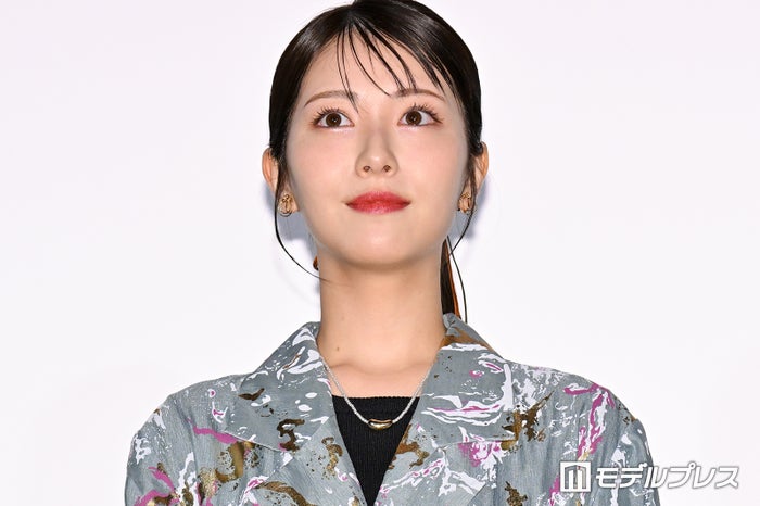 浜辺美波・赤楚衛二・山下美月ら、裏の顔暴露される「メンタルコントロール」「実はAIなんです」【六人の嘘つきな大学生】