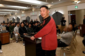 巨人・阿部監督が全体ミーティングで訓示「みな、白紙でスタートする」と競争のゴング 自身の覚悟も語る