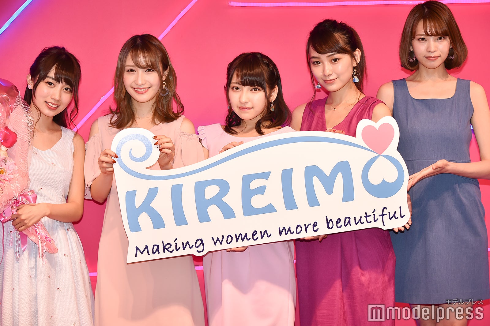 黒木ひかり、伊藤愛真、十味、御寺ゆき、早瀬あや （C）モデルプレス