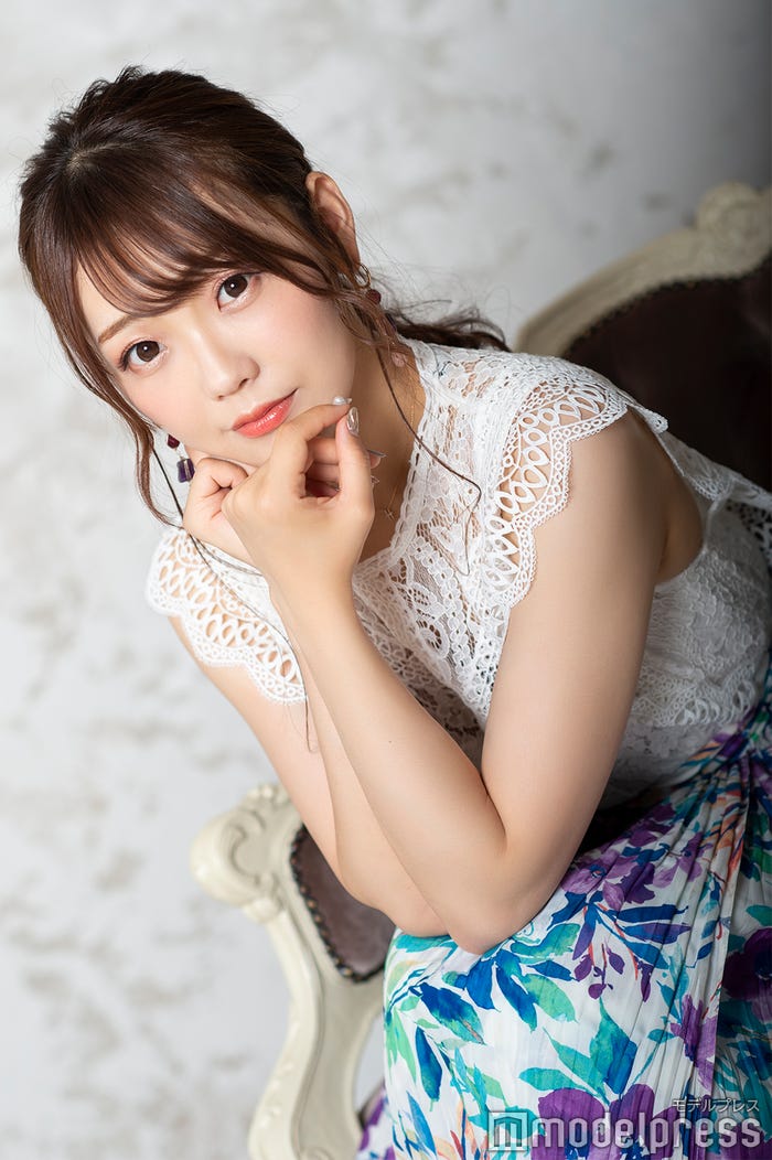 hitomi(C)モデルプレス