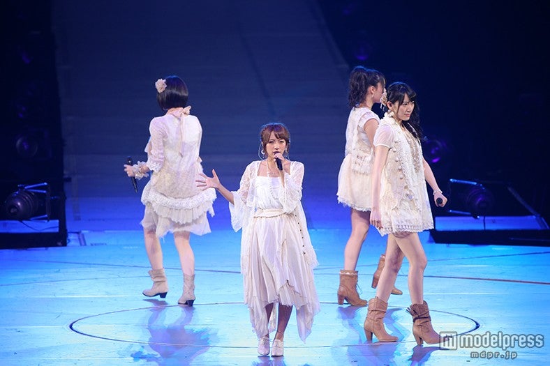 リクエストアワー前半戦を開催したAKB48（C）AKS