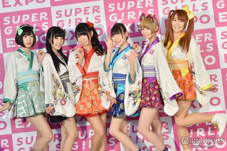 でんぱ組.inc（左から）夢眠ねむ、相沢梨紗、古川未鈴、藤咲彩音、最上もが、成瀬瑛美