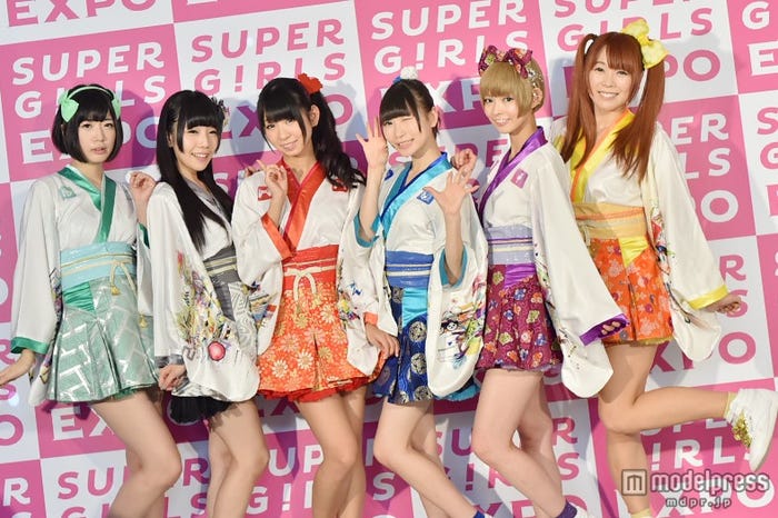 でんぱ組.inc(左から)夢眠ねむ、相沢梨紗、古川未鈴、藤咲彩音、最上もが、成瀬瑛美
