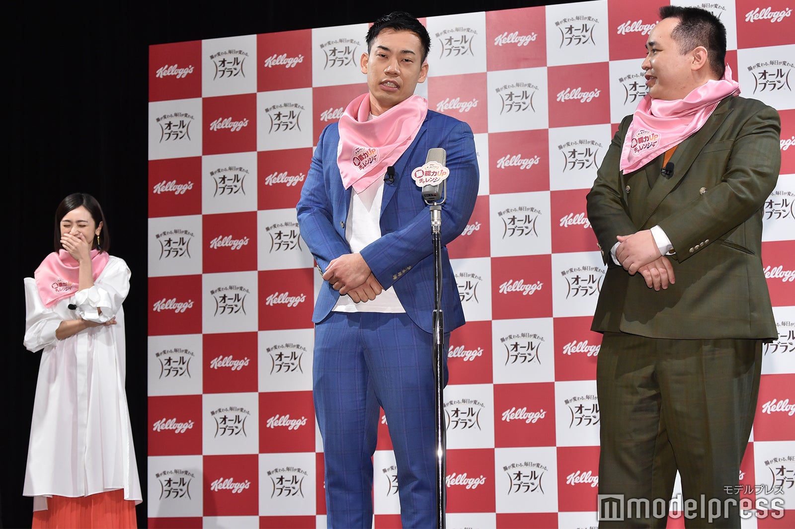 安達祐実、ミルクボーイ（駒場孝、内海崇） （C）モデルプレス