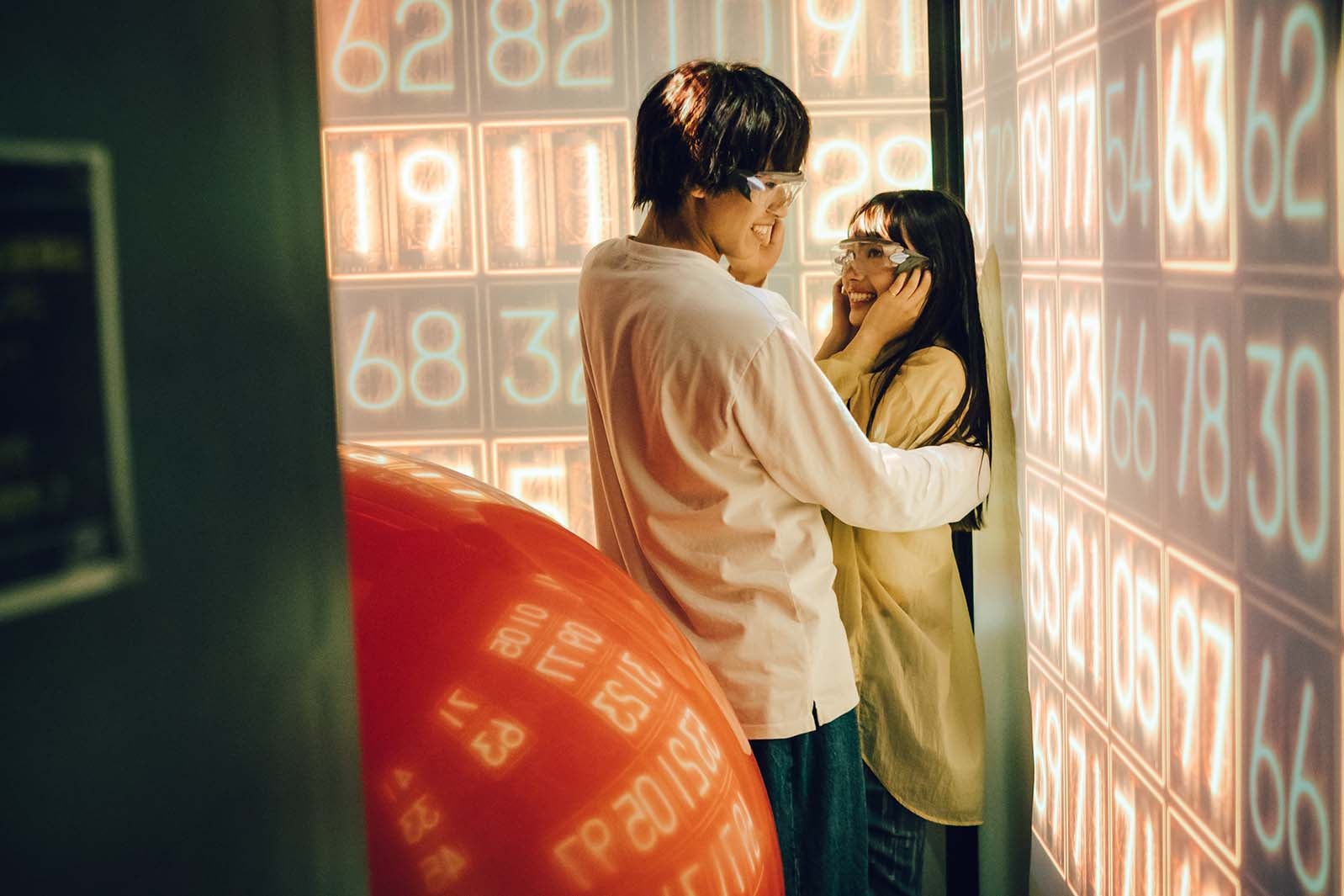 「彼オオカミ」成立の新井舞良＆高橋聖那、ペアルック・お姫様抱っこ「愛してます」…ゼロ距離連発の激甘デート