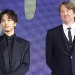 山崎育三郎、映画『レ・ミゼラブル』監督との対面に感無量!