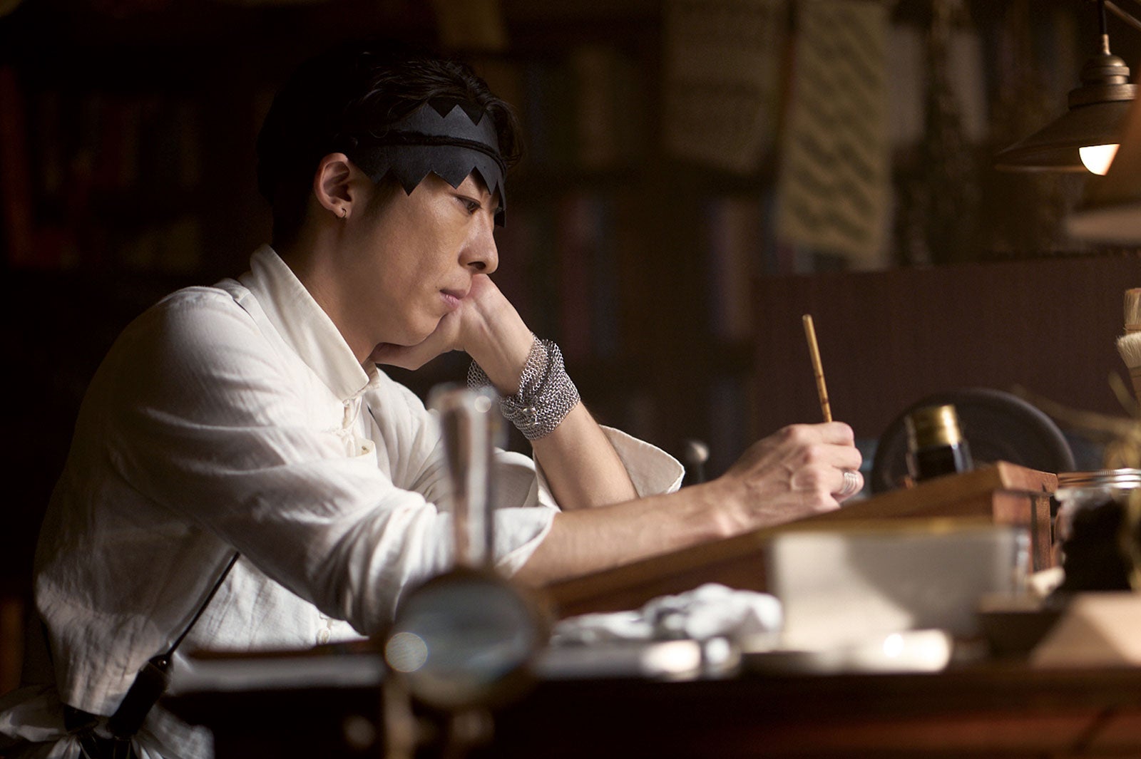 高橋一生（C）2023「岸辺露伴 ルーヴルへ行く」製作委員会（C）LUCKY LAND COMMUNICATIONS／集英社