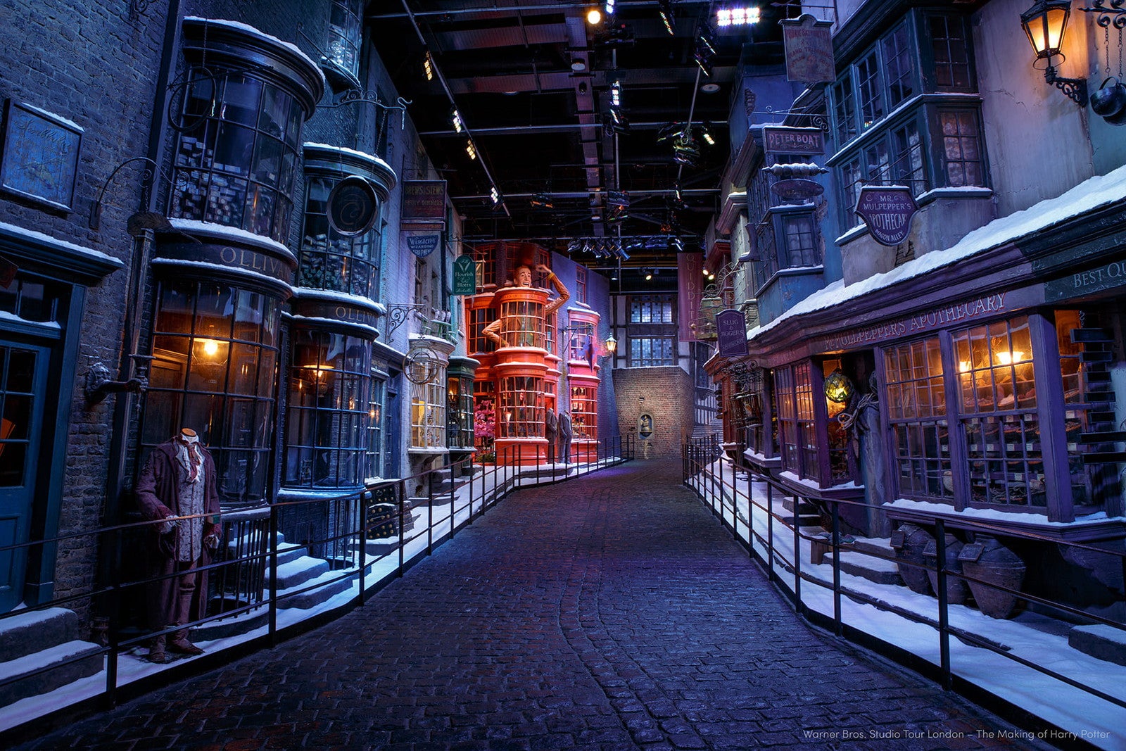 Warner Bros. Studio Tour London – The Making of Harry Potter