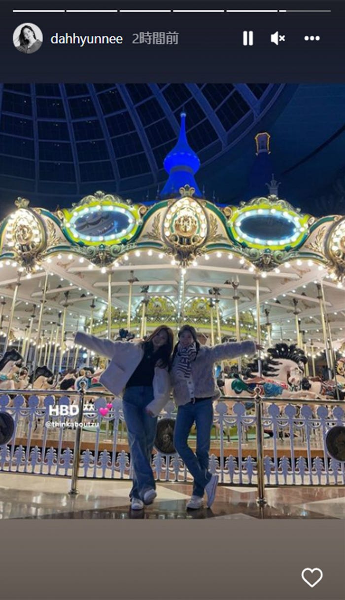ツウィ、ダヒョン/ダヒョン公式Instagramストーリーズより