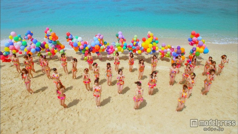 31stシングル「さよならクロール」のMVより