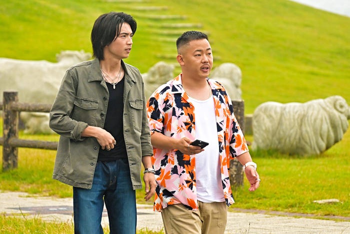 (右)酒井貴士 (C)TBS