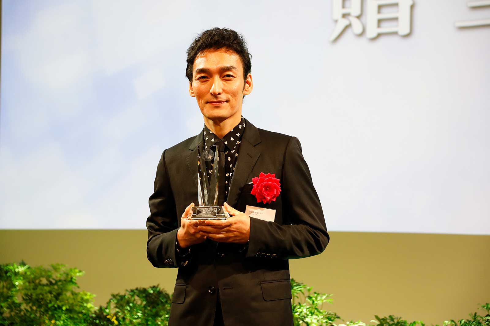 草なぎ剛（提供写真）