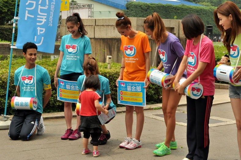 募金活動の様子