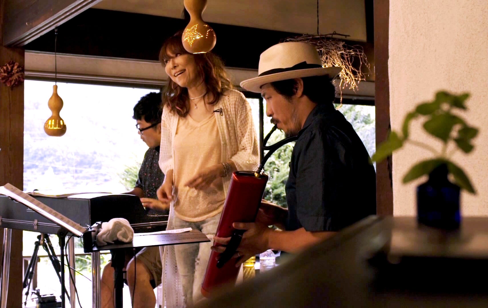 開放感のあるライブ（C）Airbnb