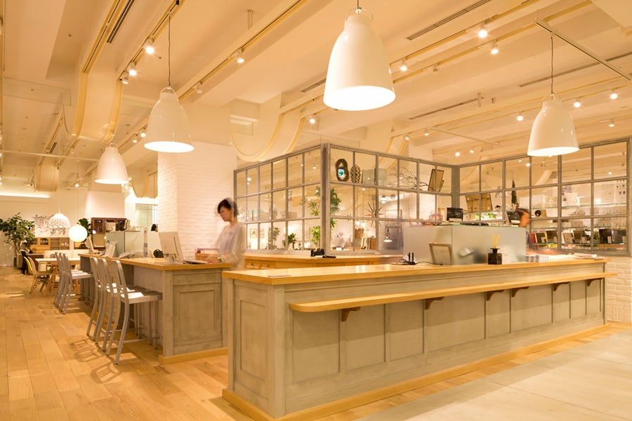 ACTUS 新宿店 2階フロア