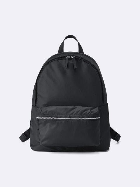 GU ナイロンツイルバックパック GUのナイロンツイルバックパック