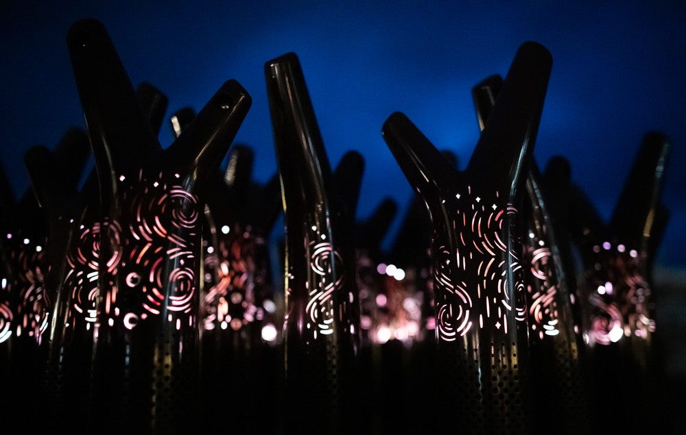 （C）MOMENT FACTORY