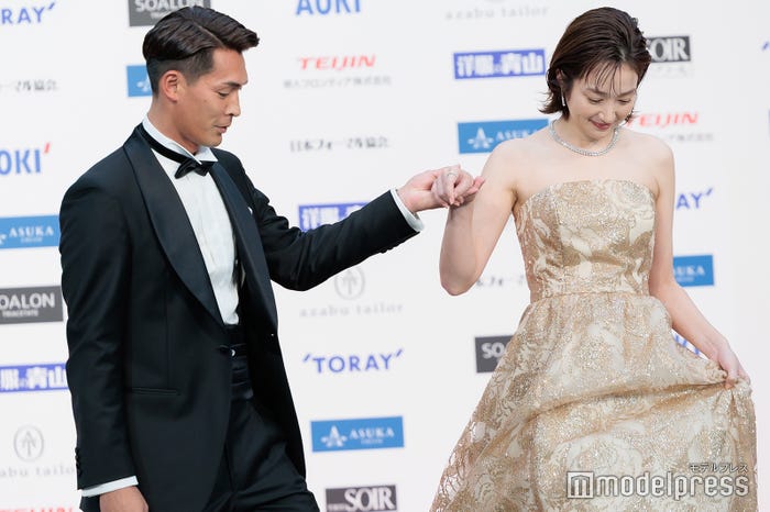 槙野智章、高梨臨(C)モデルプレス