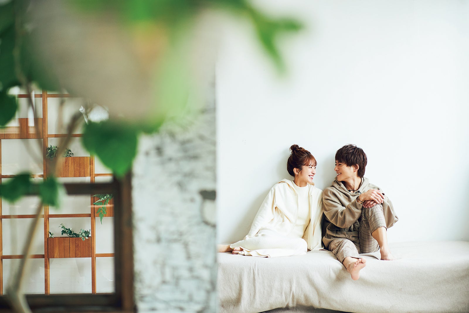 辻希美、杉浦太陽／「大好きな人と結婚した、その後。」より（C）大好きな人と結婚した、その後。／講談社