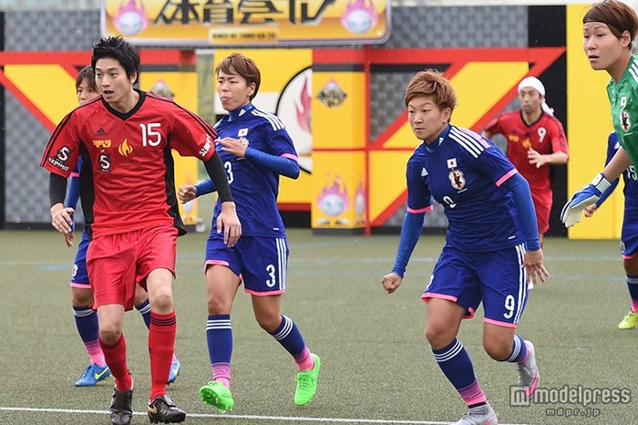 向井理 感情あらわに真剣勝負 モデルプレス 向井理 感情あらわに真剣勝負 モデルプレス