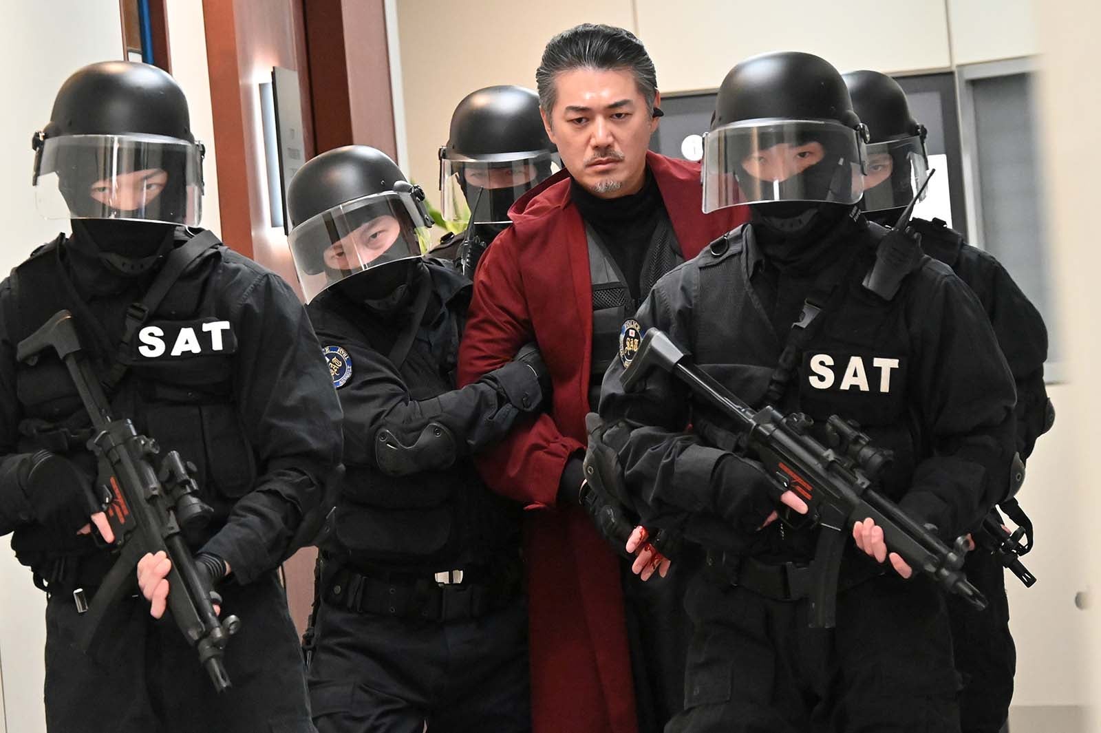 平山浩行「新空港占拠」最終話より（C）日本テレビ