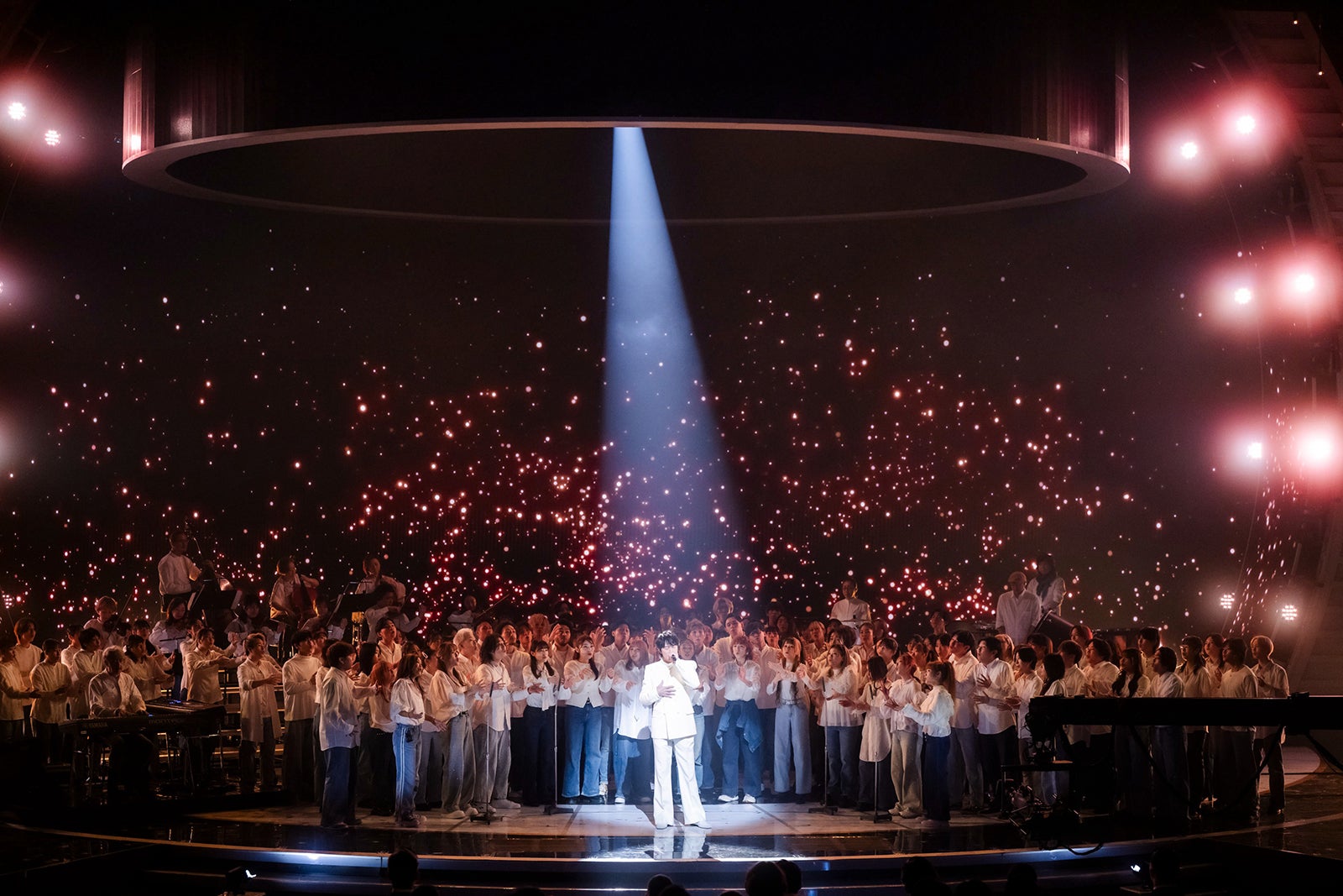 「第76回NHK紅白歌合戦」福山雅治（C）NHK