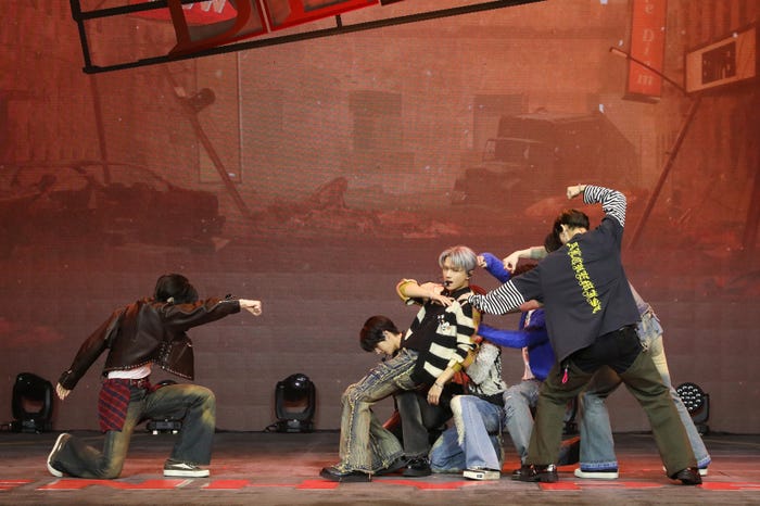 ENHYPEN(P)&(C)BELIFT LAB Inc.