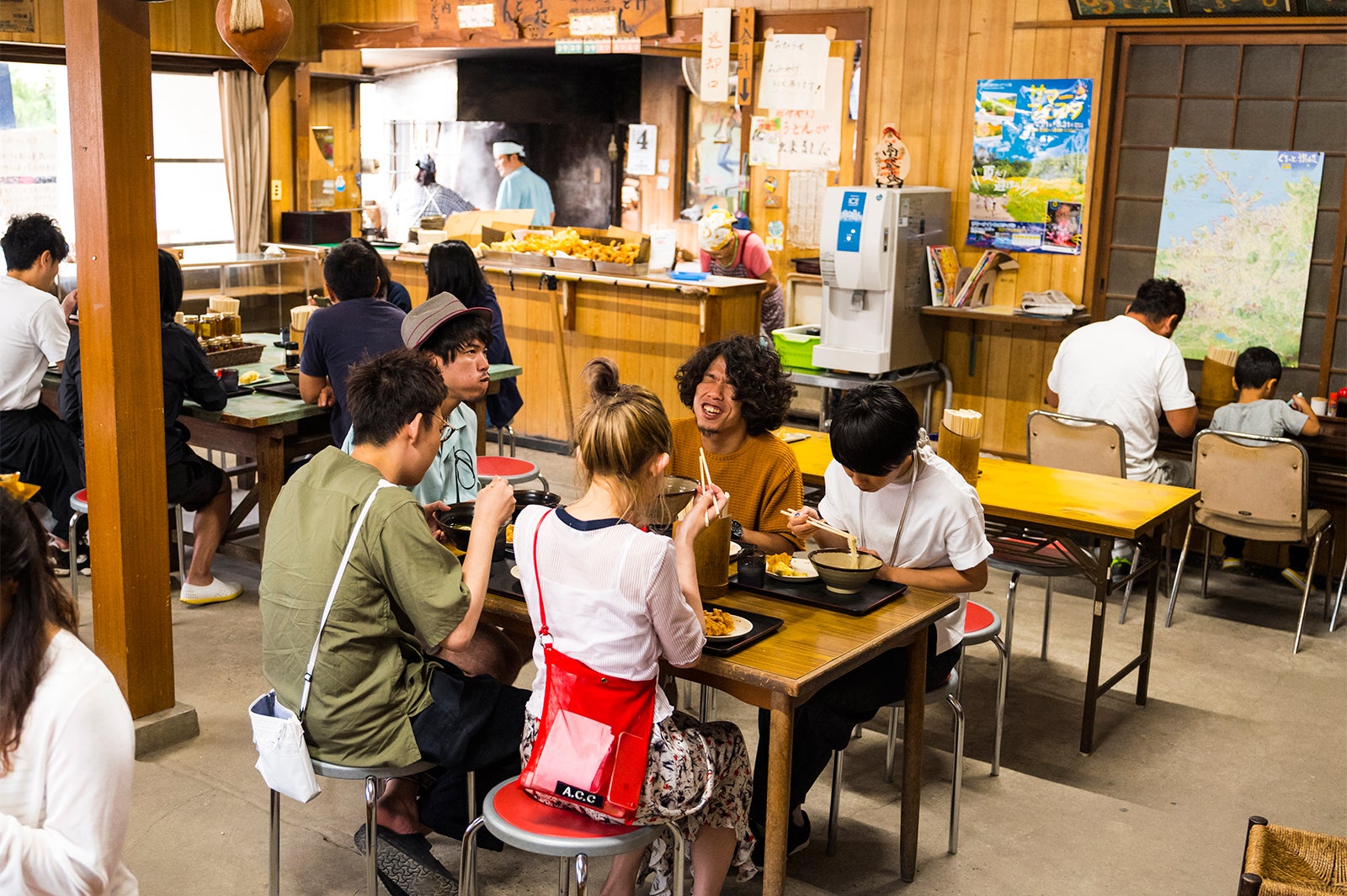 地元民も認める絶品に舌鼓（C）Airbnb